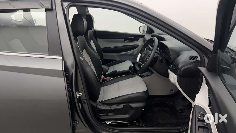 Hyundai I20 Asta (o) 1.2 Mt, 2024, Petrol