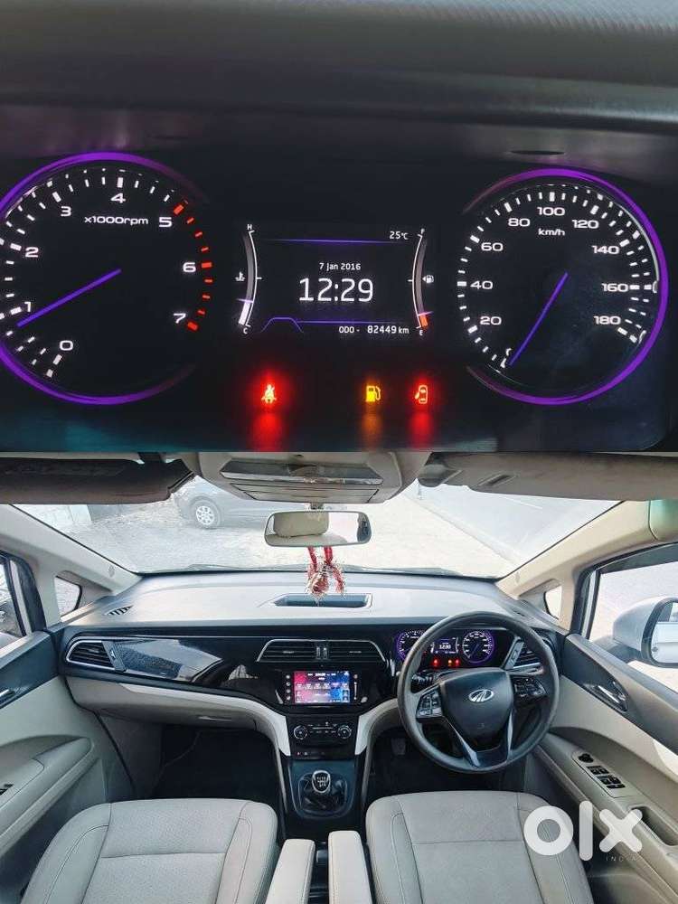 Mahindra Marazzo M8, 2019, Diesel