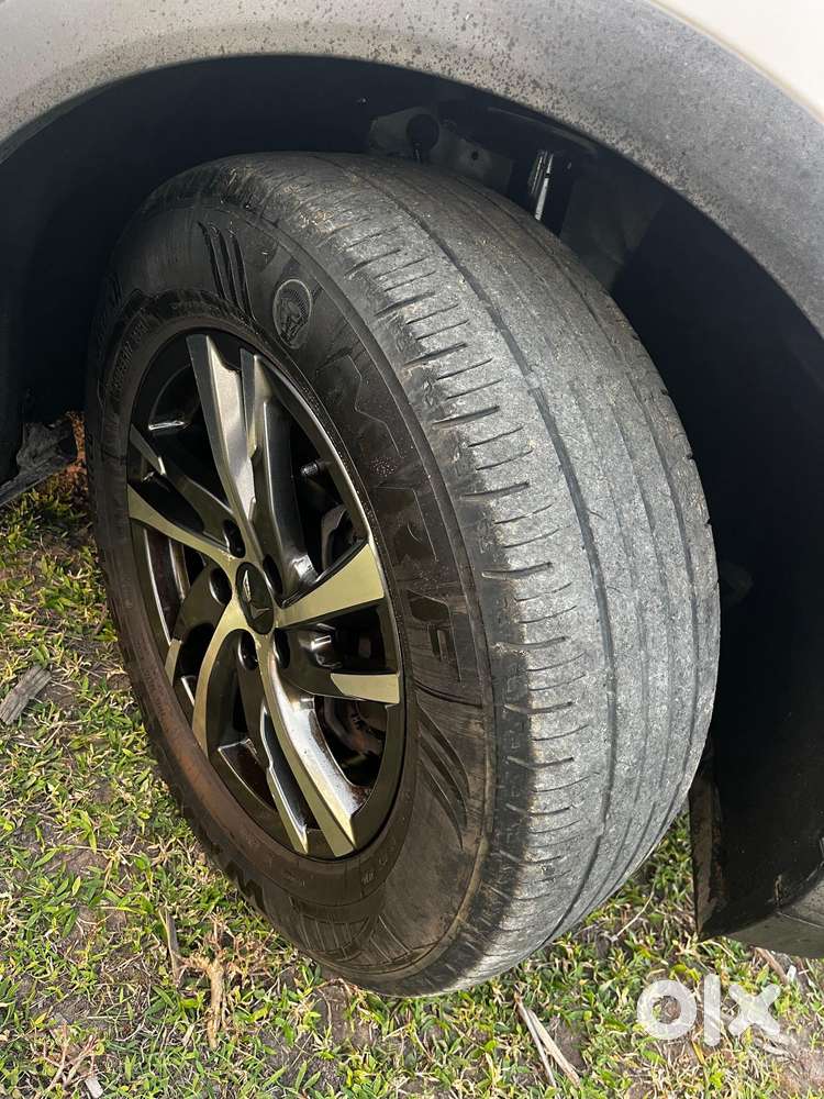 Mahindra Xuv700 2.2 Ax 5 Diesel Mt 7 Str, 2023, Diesel