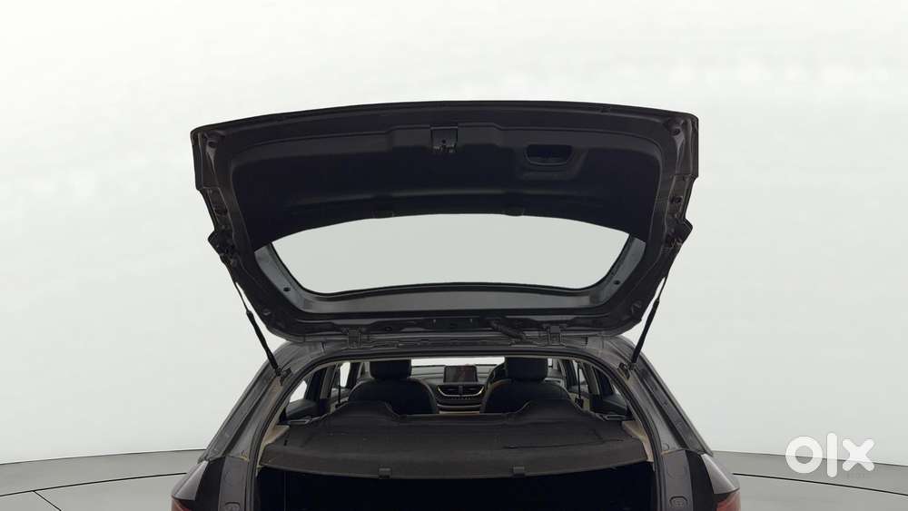 Tata Altroz Xm Plus Petrol, 2023, Petrol