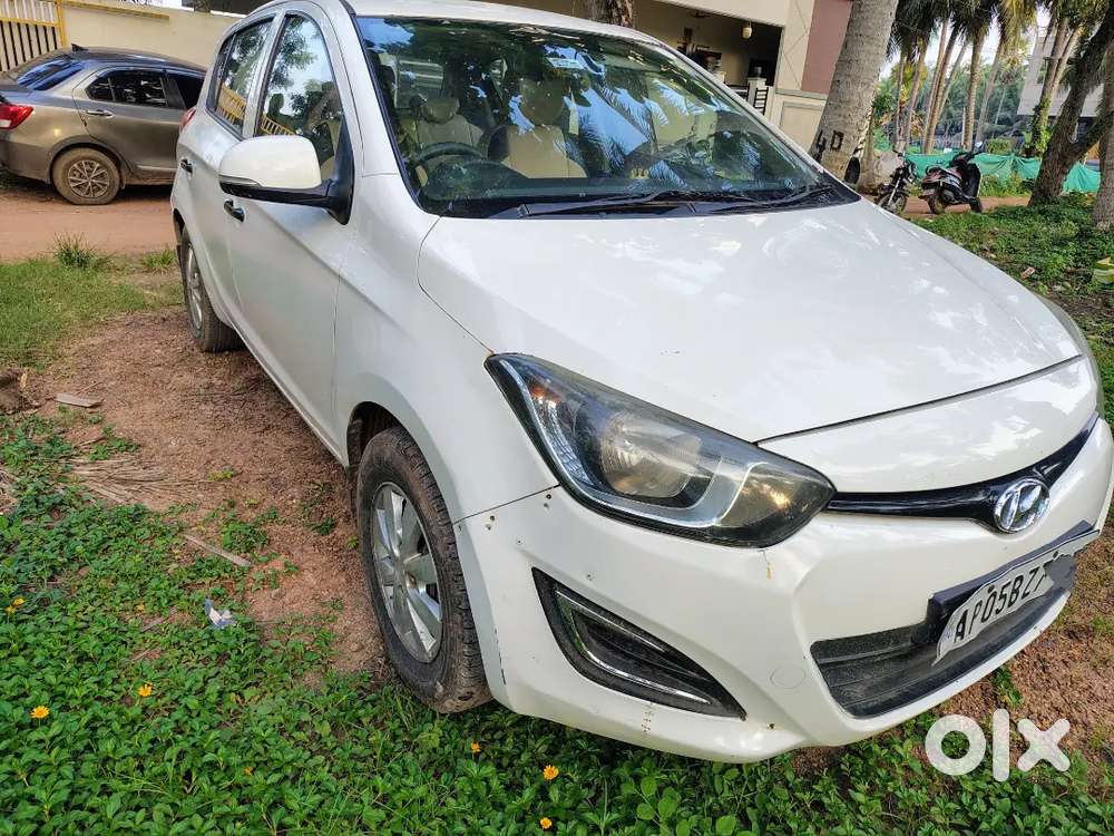Hyundai I20 2012 Diesel 152458 Km Driven.