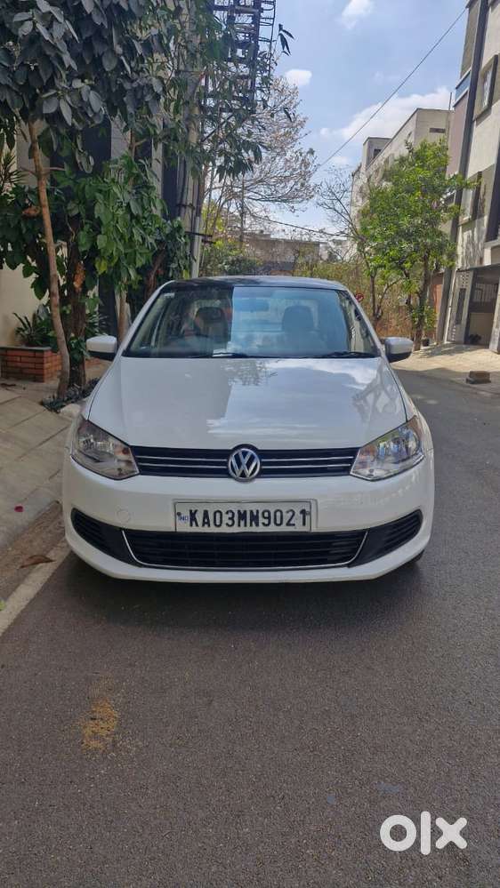 Volkswagen Vento 2010-2013 Petrol Trendline, 2011, Petrol