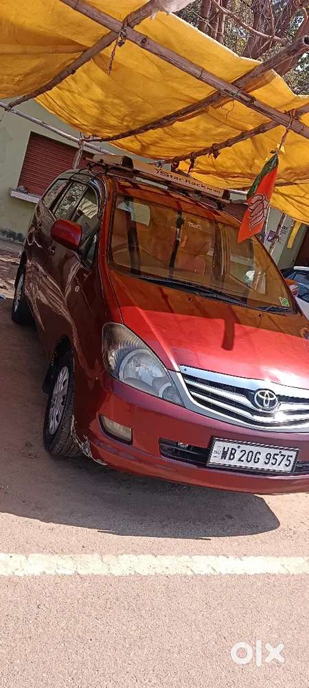 Toyota Innova Petrol 2009