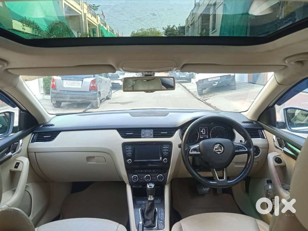 Skoda Octavia 2013-2017 Style Plus 1.8 Tsi At, 2016, Petrol