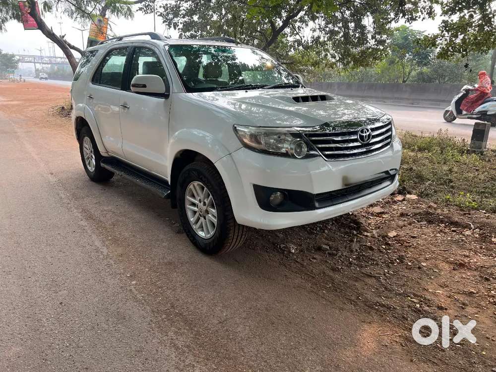 Toyota Fortuner 2014