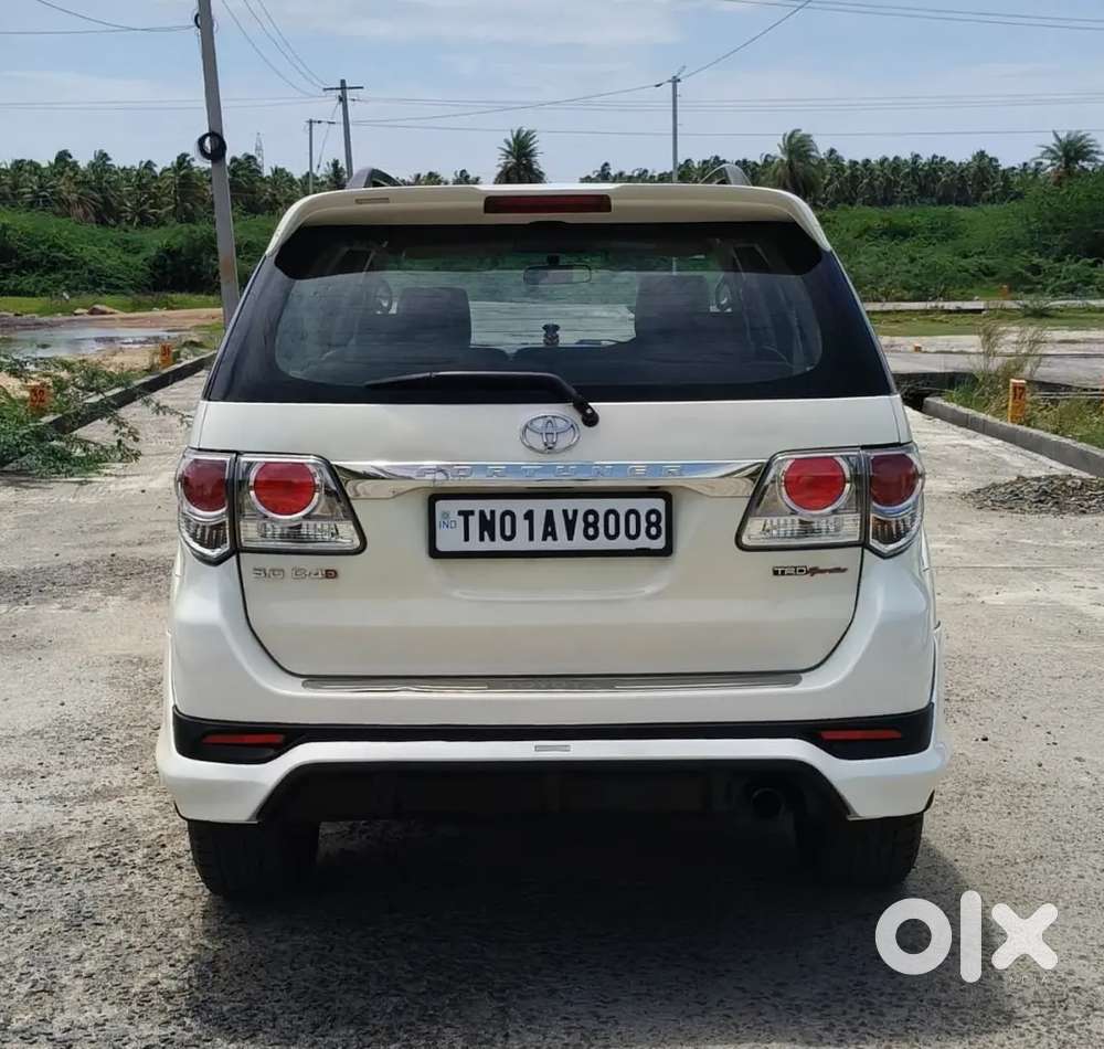 Toyota Fortuner (trd)