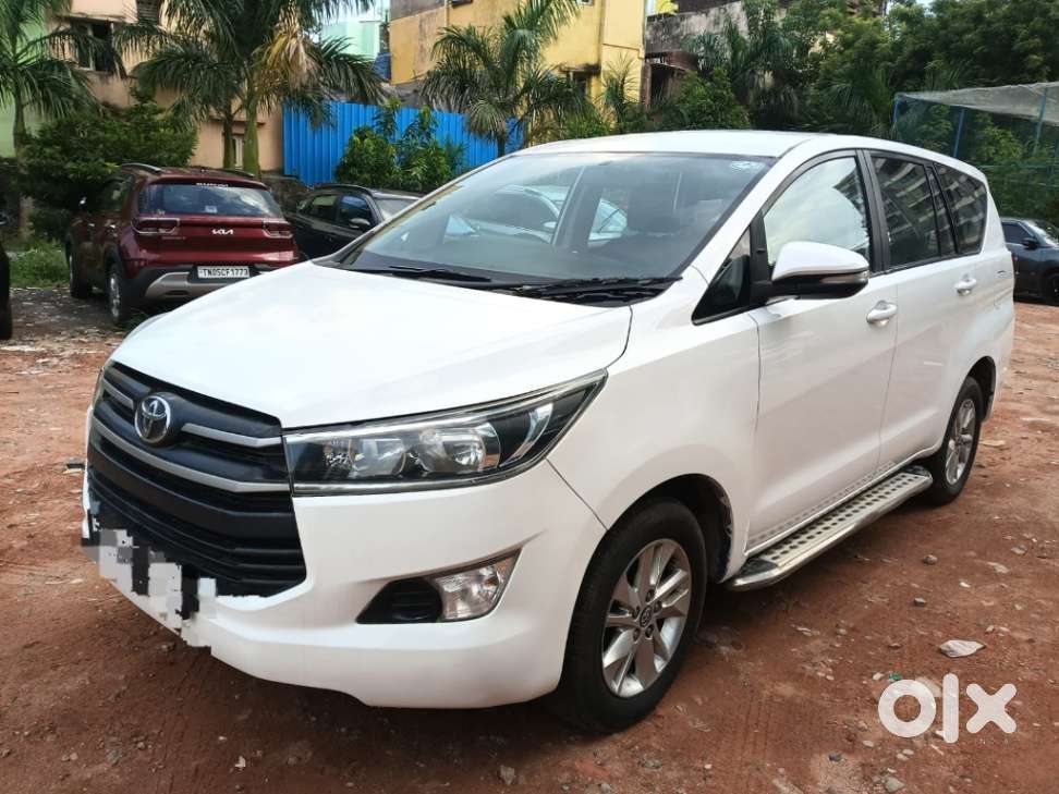 Toyota Innova Crysta 2.8 Gx Automatic 7 Str, 2016, Diesel