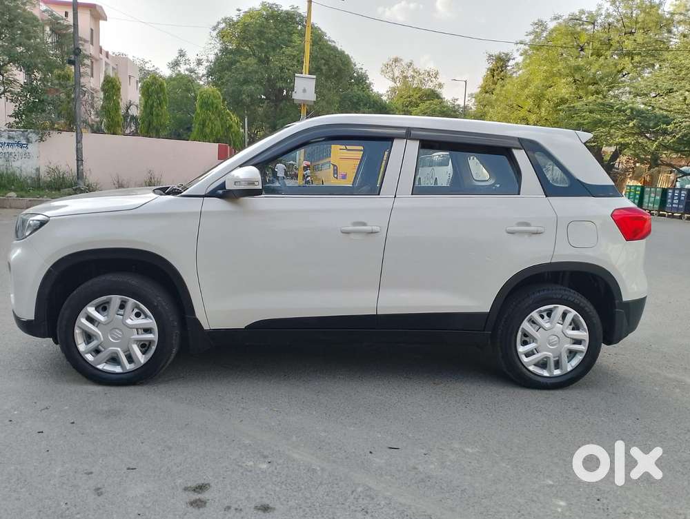 Maruti Suzuki Brezza 1.5 Lxi Smart Hybrid, 2022, Petrol