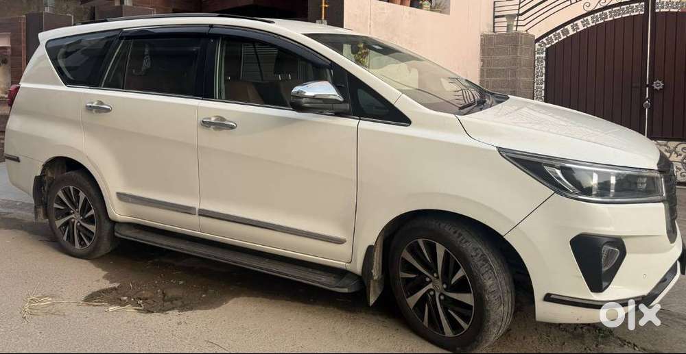 Innov Crysta 2022 Zx 2.4 Diesel 7 Seater Automatic (only Series Buyer)