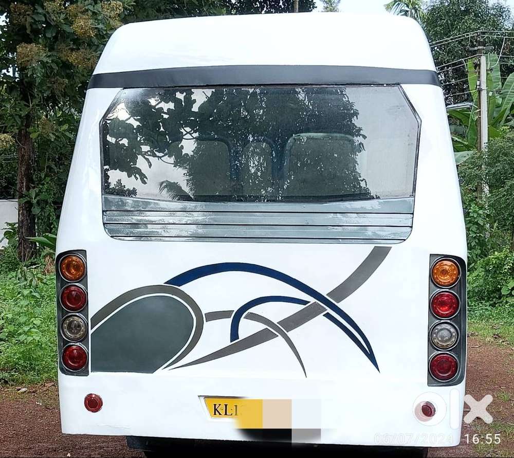 Mahindra Tourister For Sale 19 Seat