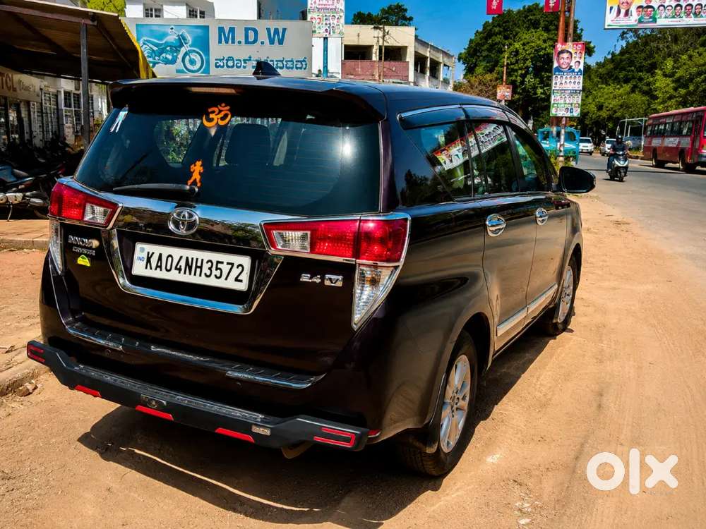 Toyota Innova Crysta 2017