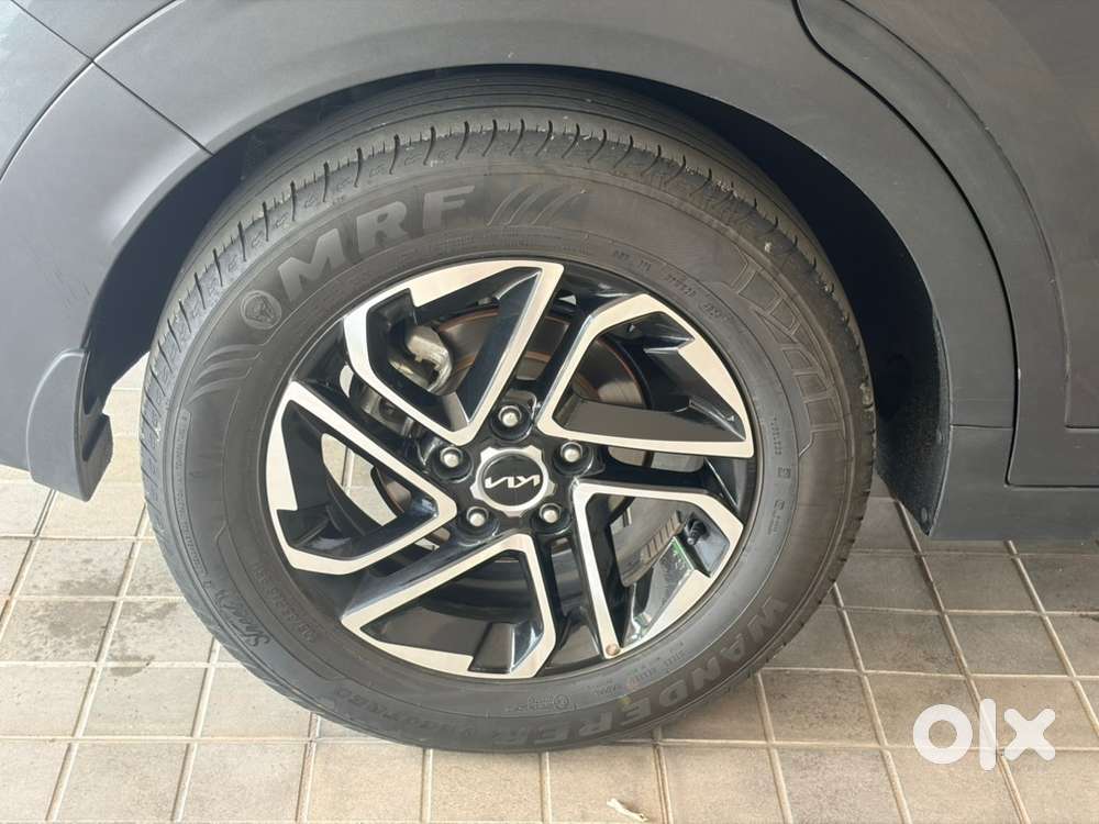 Kia Carens D1.5 Luxury Plus 7str 6mt