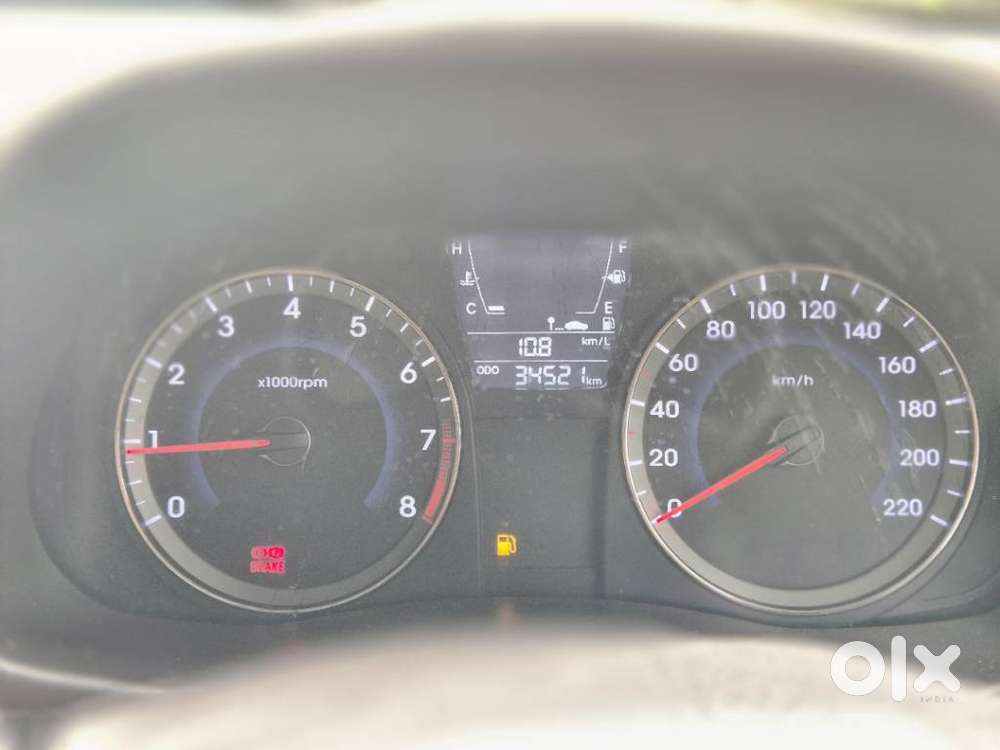 Hyundai Verna [ ] Fluidic 4s 1.6 Vtvt S (o) Mt, 2016, Petrol