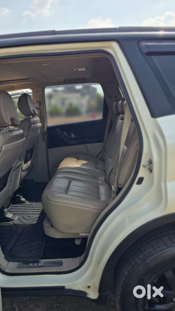 Mahindra Xuv500 2.2 W10, 2016, Diesel