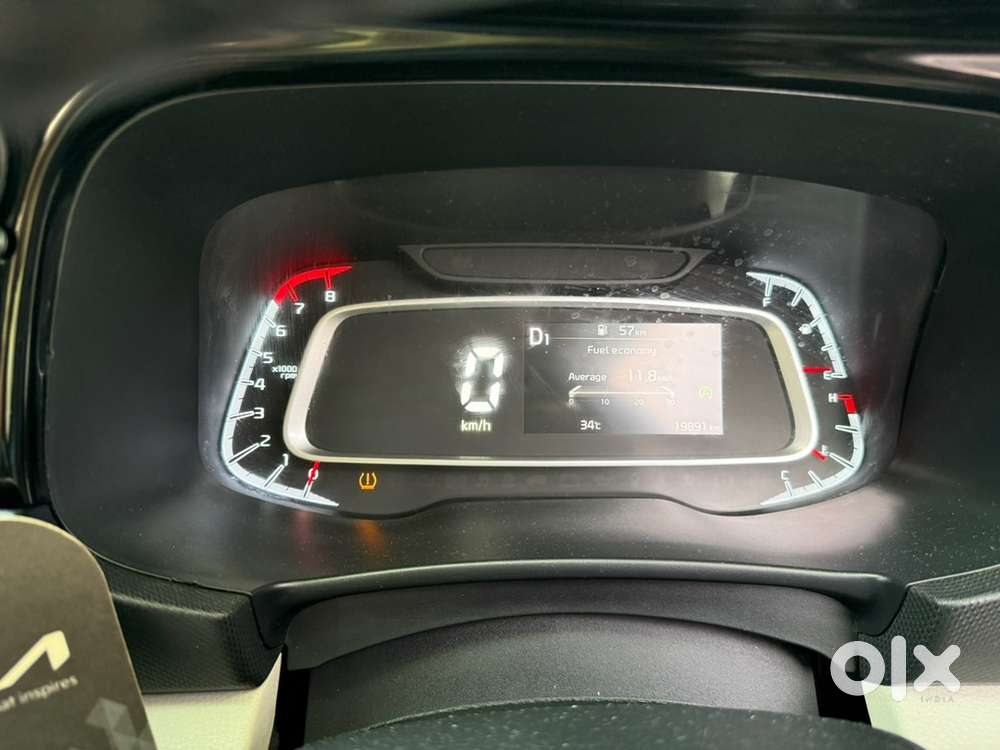 Kia Sonet Petrol 2023