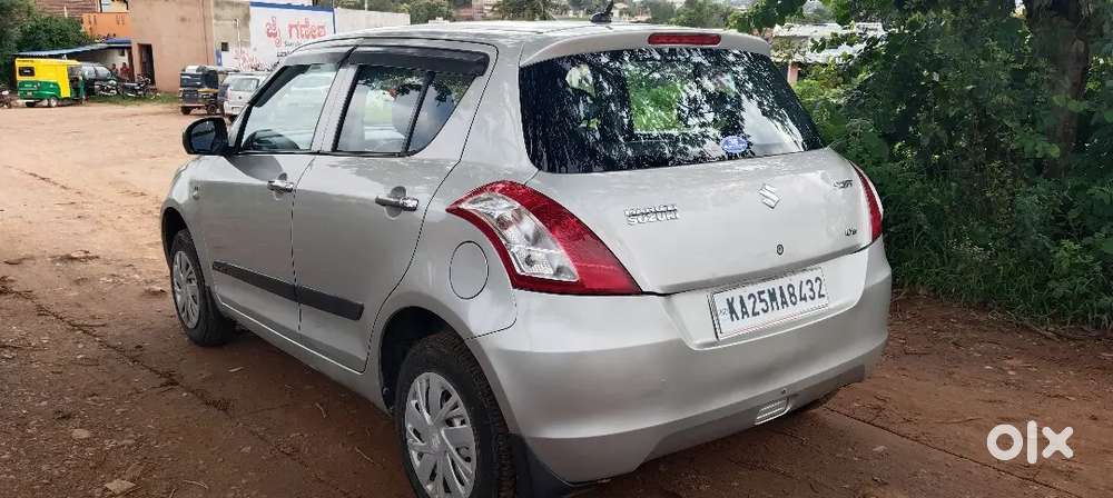 Maruti Suzuki Swift Petrol 2015