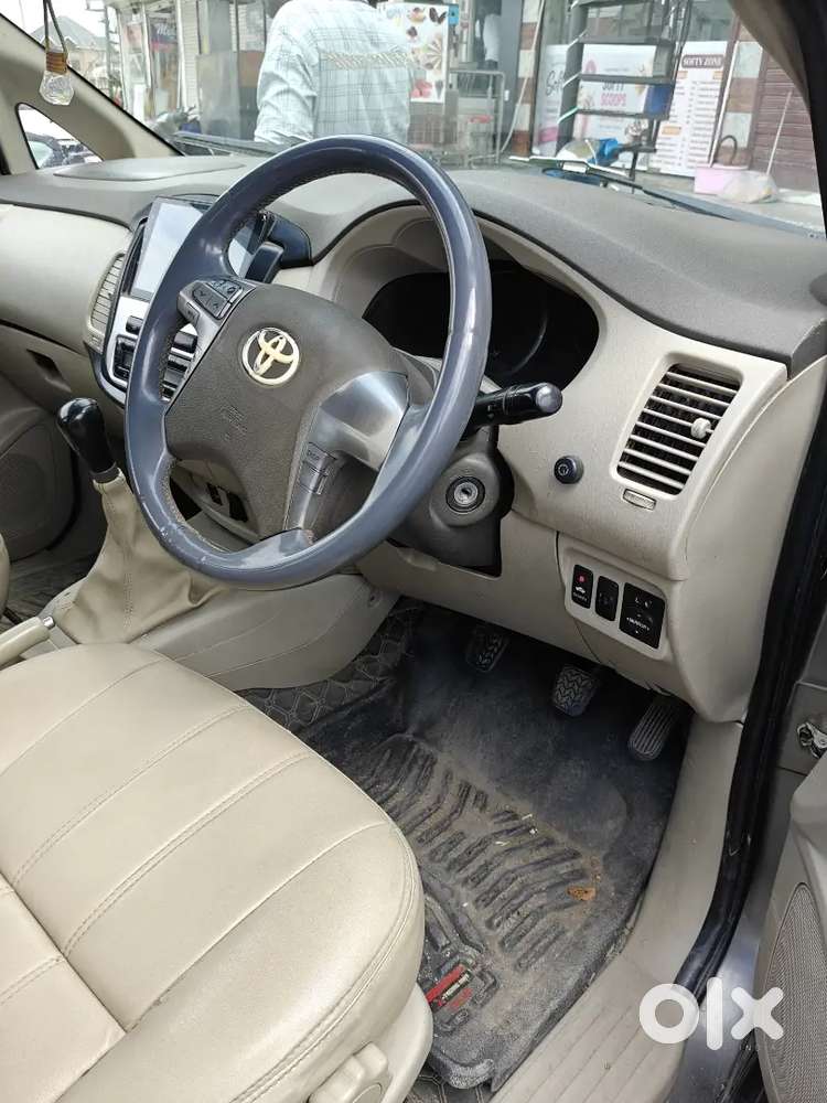 Toyota Innova 2.5 G4