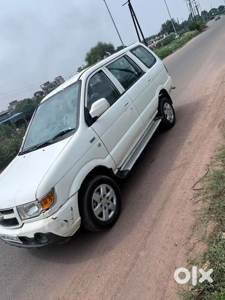 Chevrolet Tavera Ls B3 2017