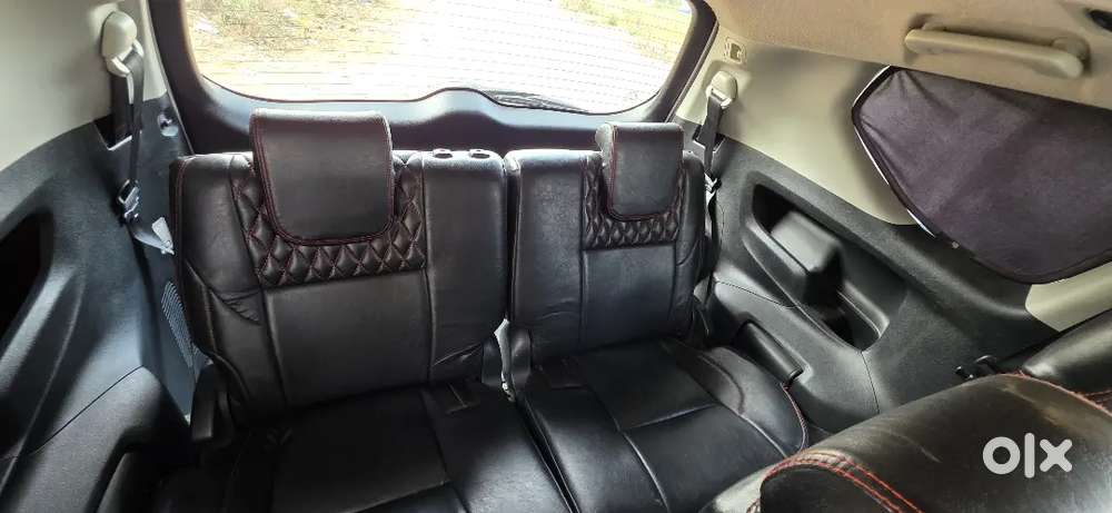 Showroom Track Vehicle