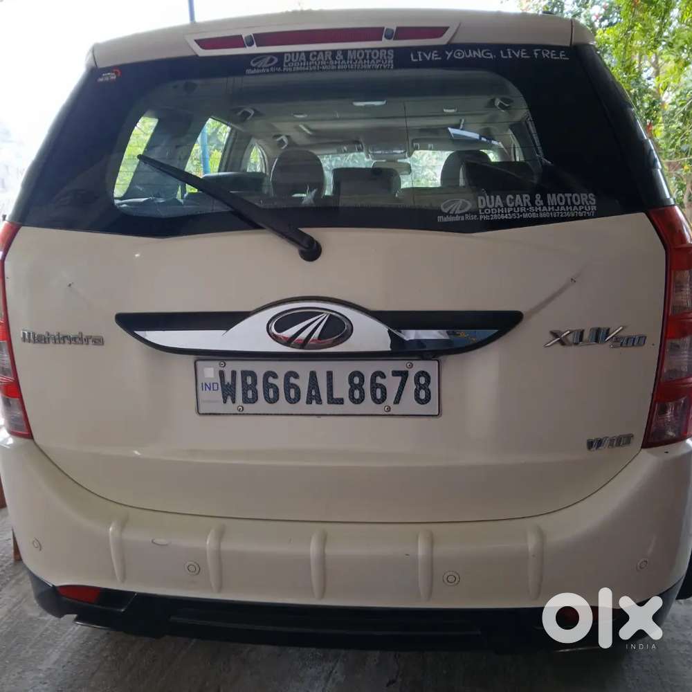 Mahindra Xuv500 2016 Diesel 93066 Km Driven