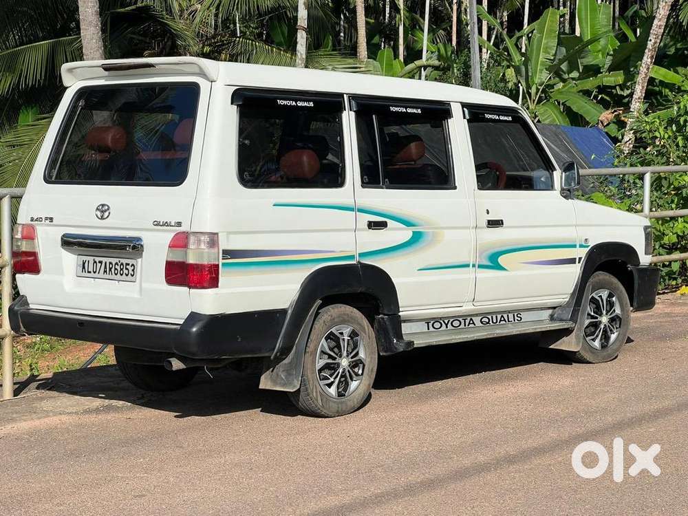 Toyota Qualis 2004 Diesel Well Maintained