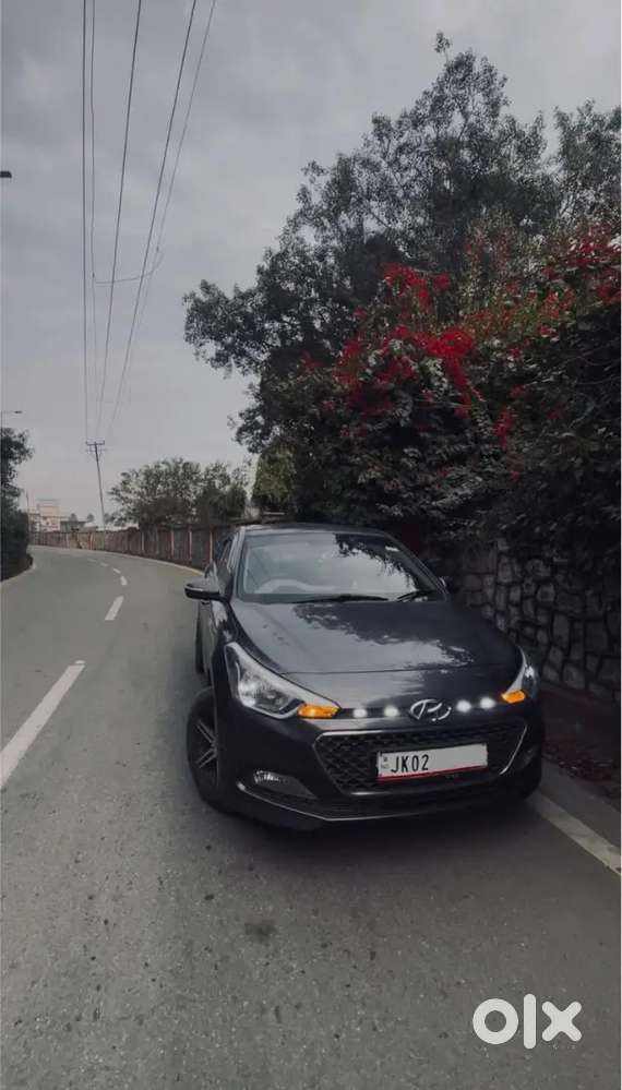 Hyundai I20 2017 Petrol 64000 Km Driven