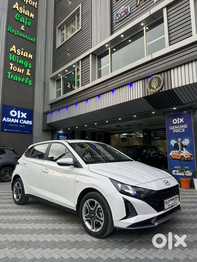 Hyundai I20 Sportz 1.2 Ivt, 2024, Petrol
