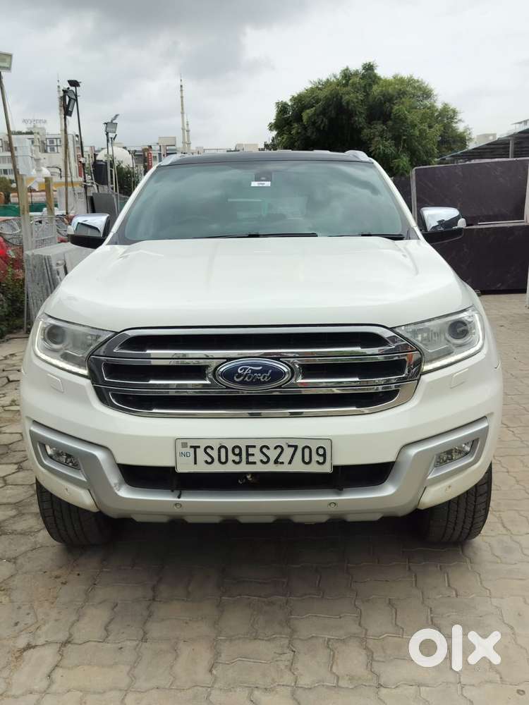 Ford Endeavour 2.2 Titanium At 4x2, 2016, Diesel