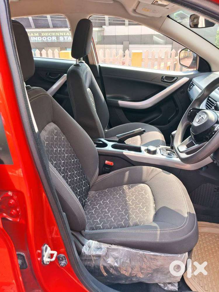 Tata Nexon 1.2 Revotron Xma Amt (s), 2022, Petrol