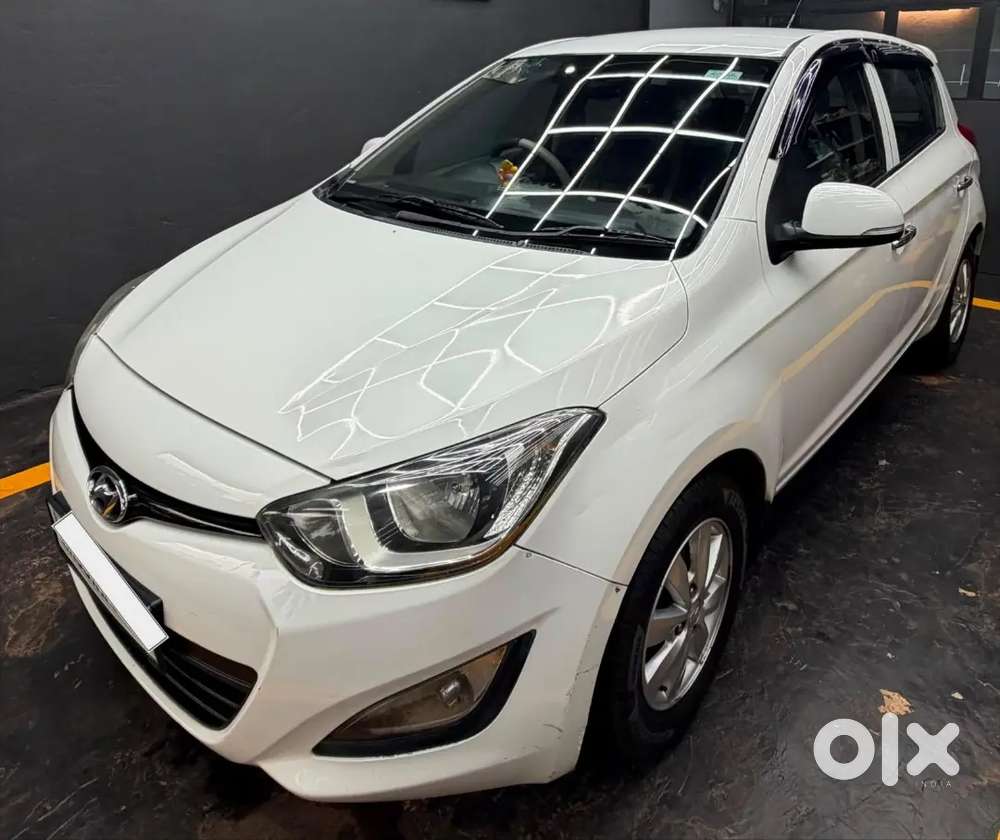 Hyundai I20 Asta Petrol 2012