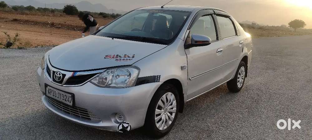Toyota Etios 2014 4 New Apollo Tyres