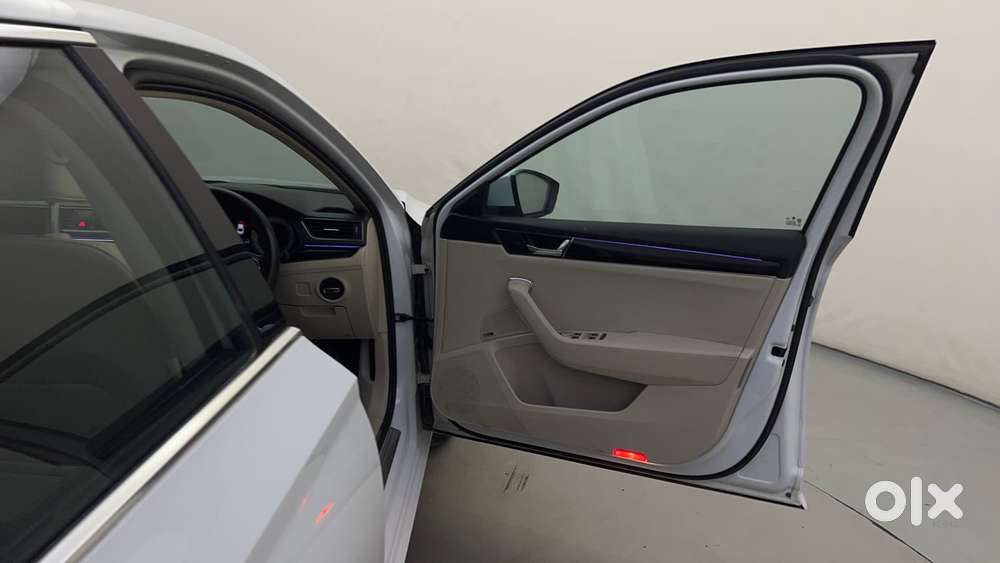 Skoda Superb L&k 1.8 Tsi At, 2020, Petrol