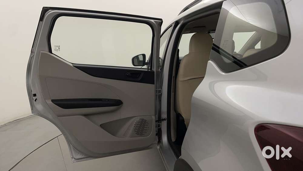 Renault Triber Rxt Easy-r Amt, 2021, Petrol