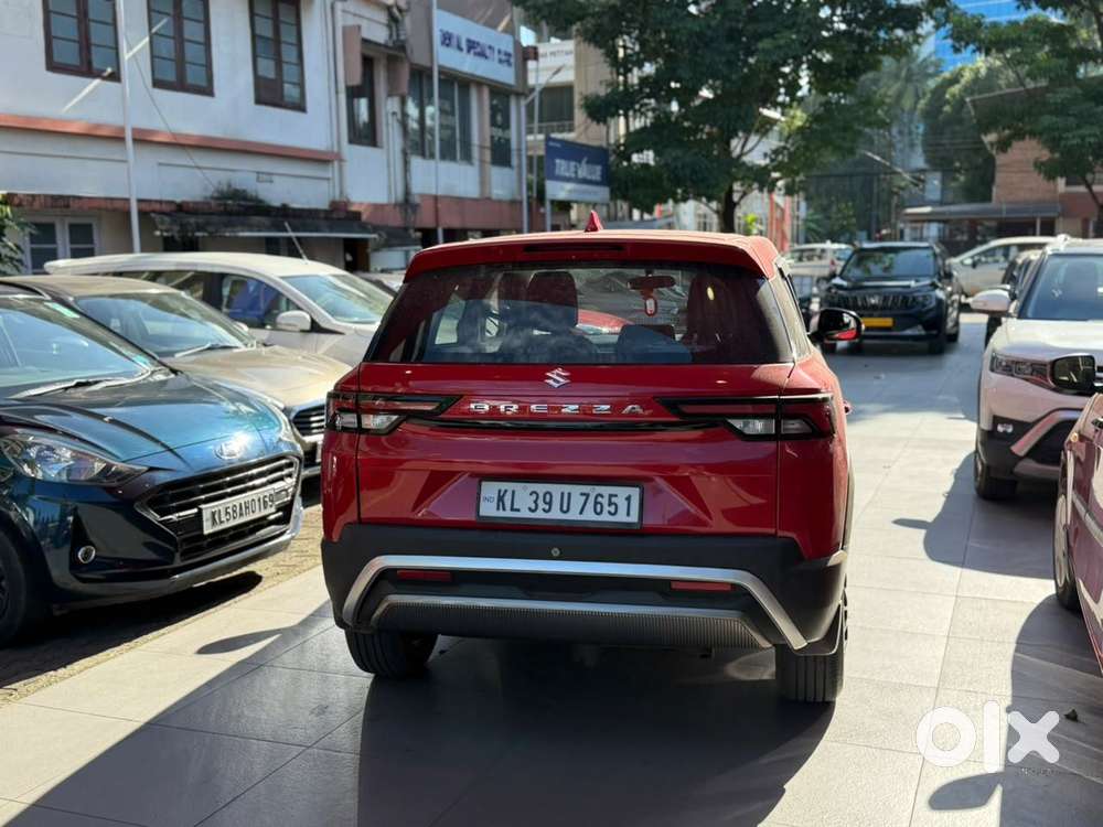 Maruti Suzuki Brezza 1.5 Lxi Smart Hybrid, 2024, Petrol