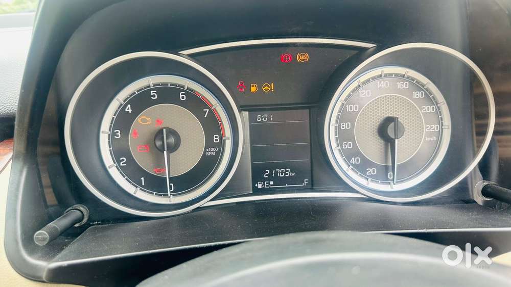 Maruti Suzuki Swift Dzire Vxi Optional, 2022, Petrol