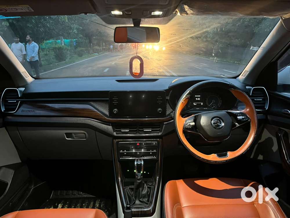 Skoda Kushaq 1.0 Tsi Ambition At, 2023, Petrol