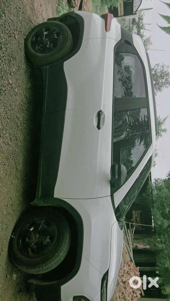 Tata Punch Smart 2025