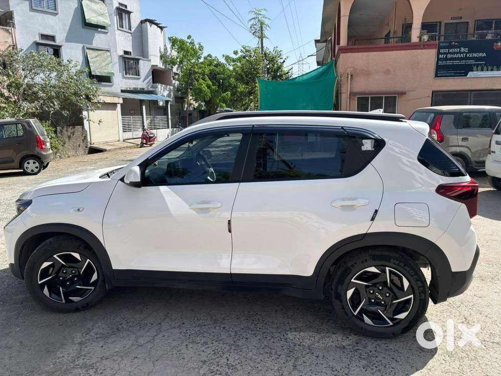 Kia Sonet 2024 Petrol Well Maintained