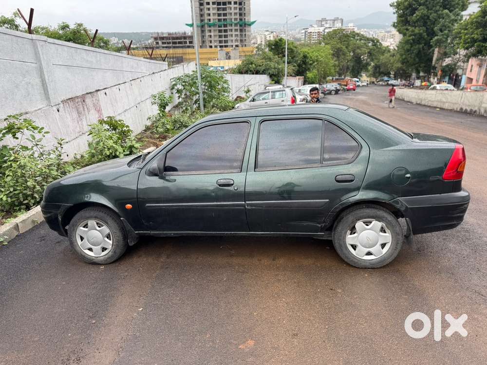 Ford Ikon Petrol 2000 Car