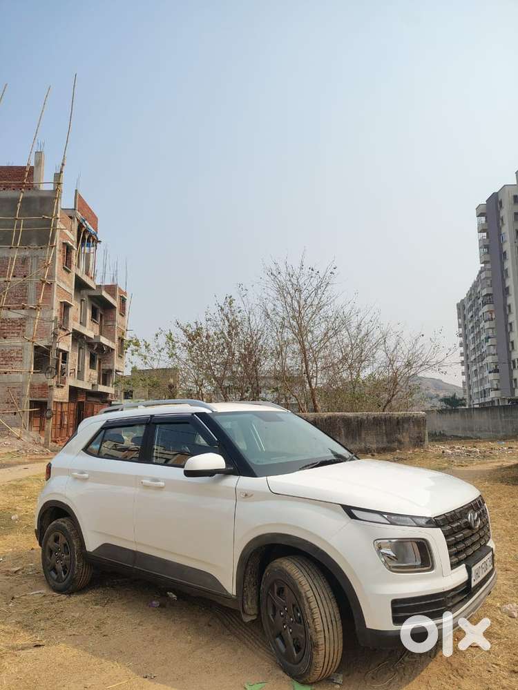 Hyundai Venue Petrol 2023 As Good As New