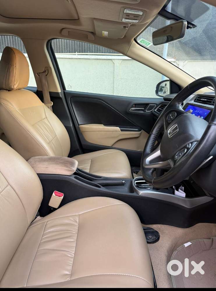 Honda City V At Sunroof, 2019, Petrol