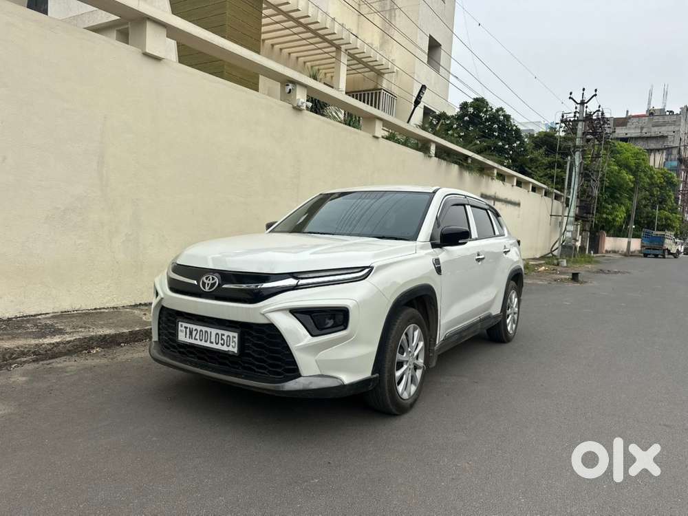 Toyota Petrol Manual 2025