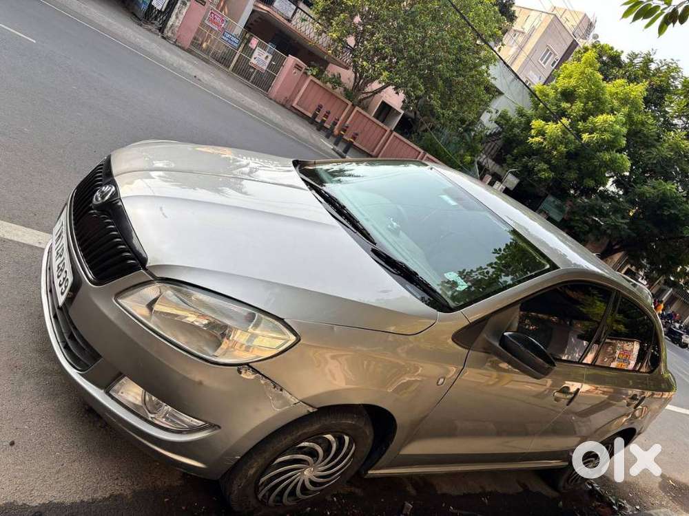 Skoda Rapid 2011-2013 1.6 Mpi At Ambition Plus, 2012, Petrol
