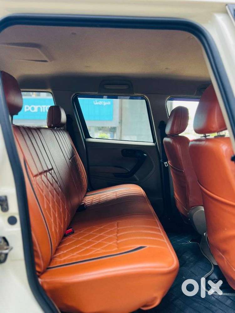 Mahindra Bolero Neo 1.5 N4, 2022, Diesel