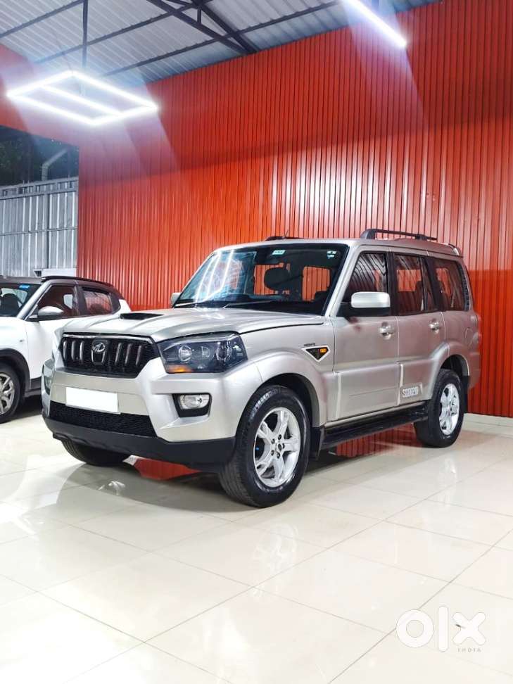 Mahindra Scorpio S10, 2015, Diesel