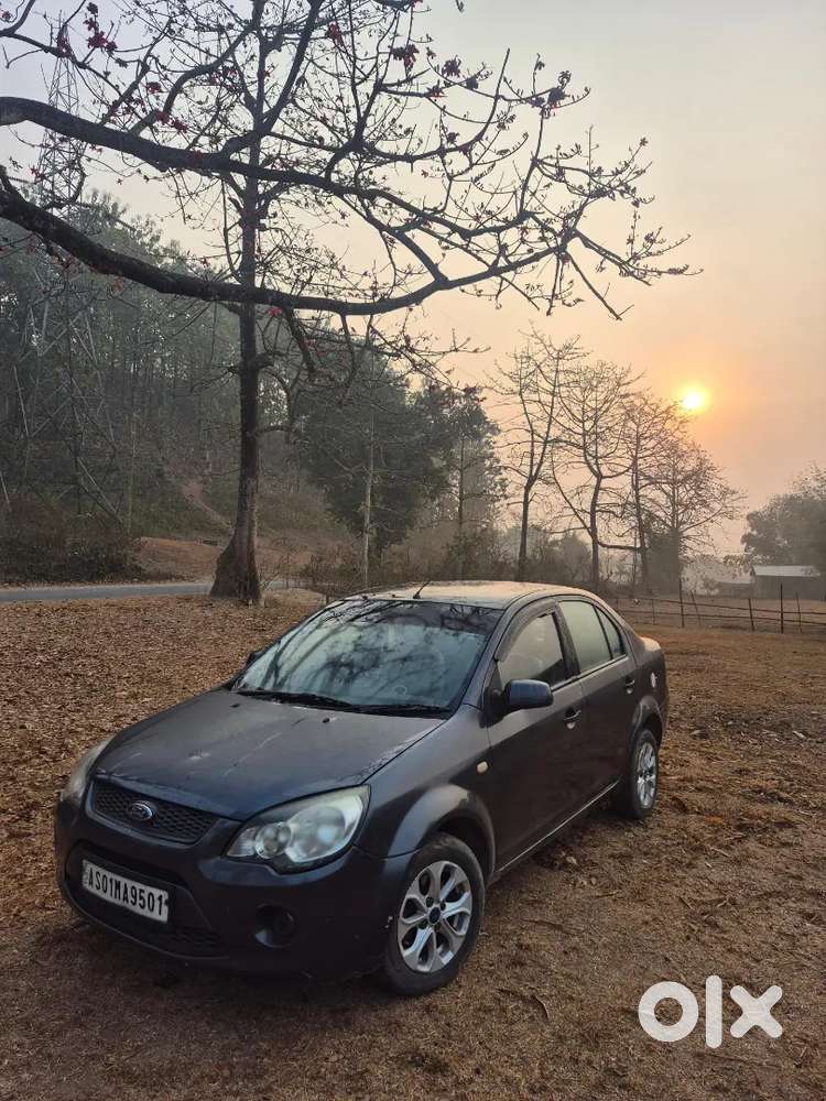 Ford Classic 2012 Petrol 94000 Km Driven