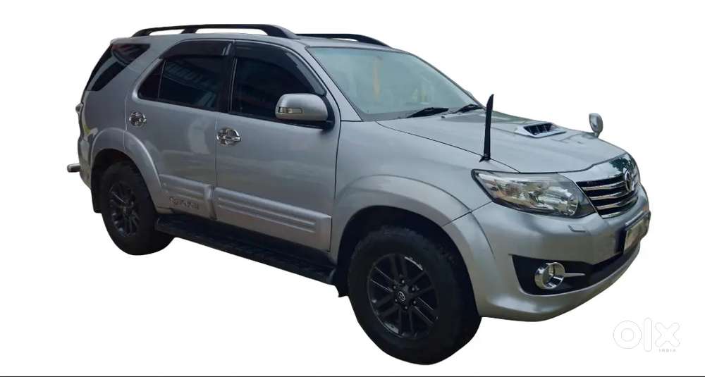 Toyota Fortuner 2015