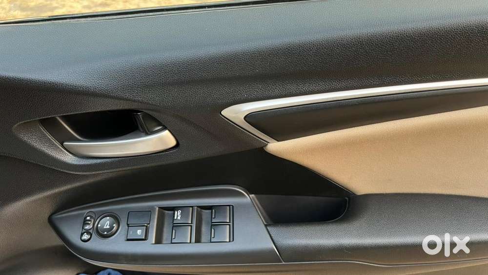 Honda Jazz V Cvt, 2017, Petrol