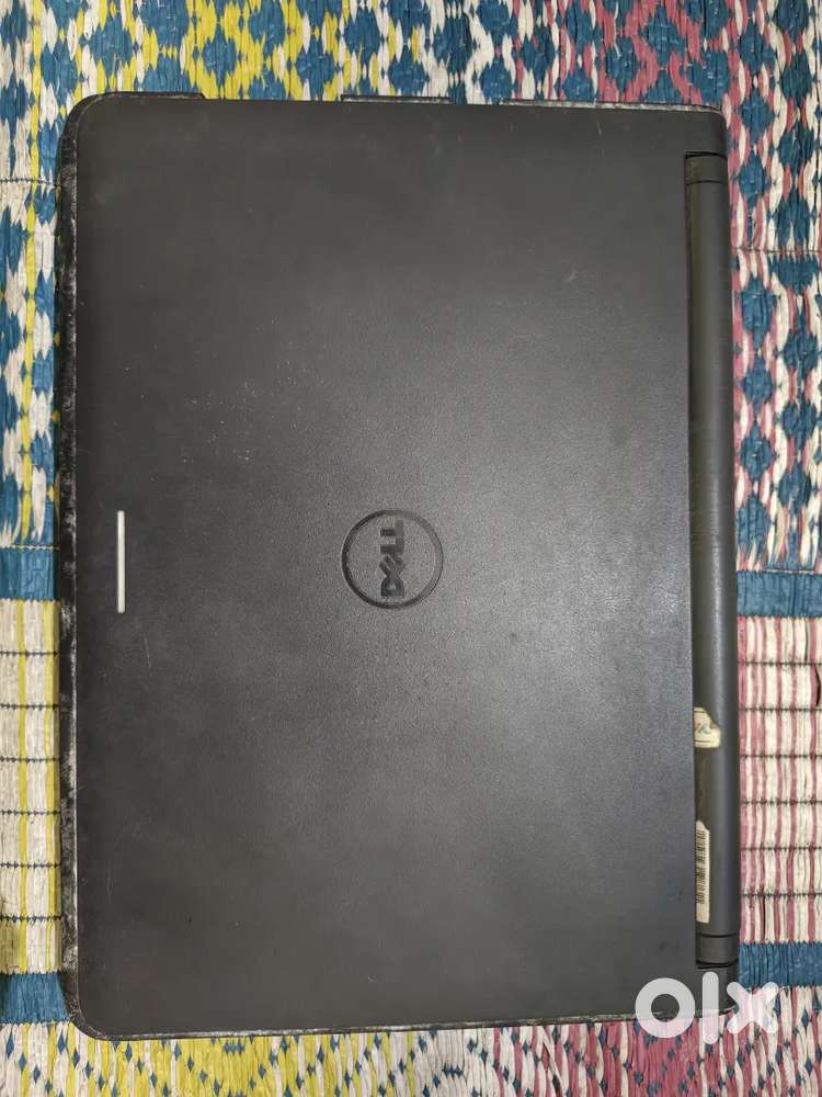 Dall i3 black colour old (8year)