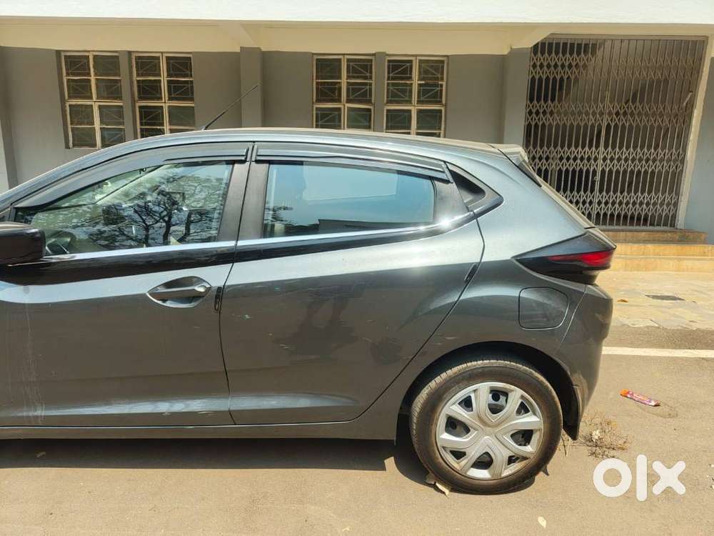 Tata Altroz 1.2 Xm 2024